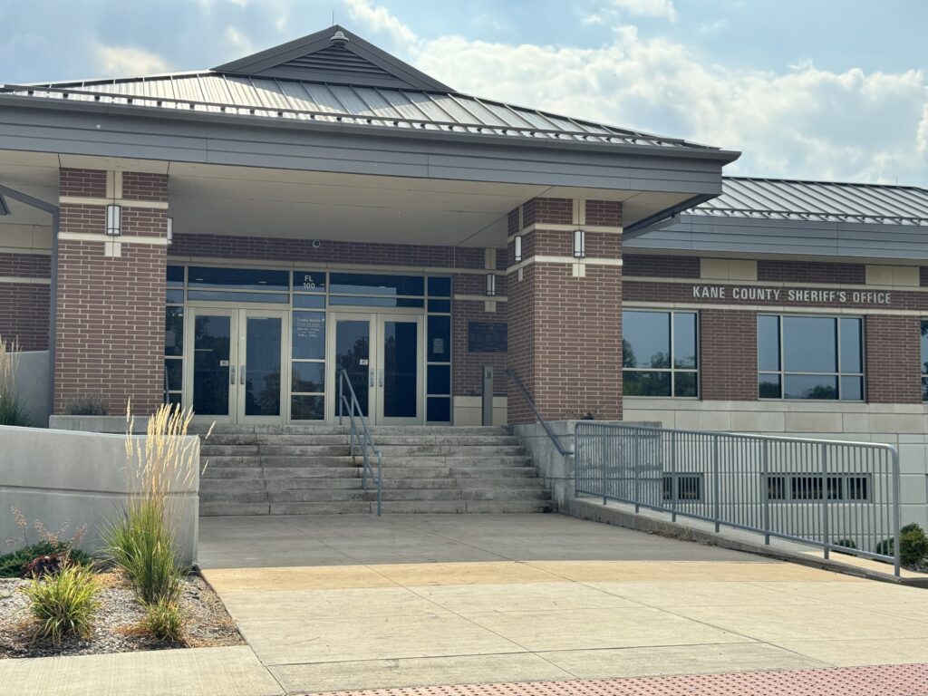 Trump Administration Escalates ICE Operations in Chicago Suburbs, Sparking Illinois Trust Act Debate
